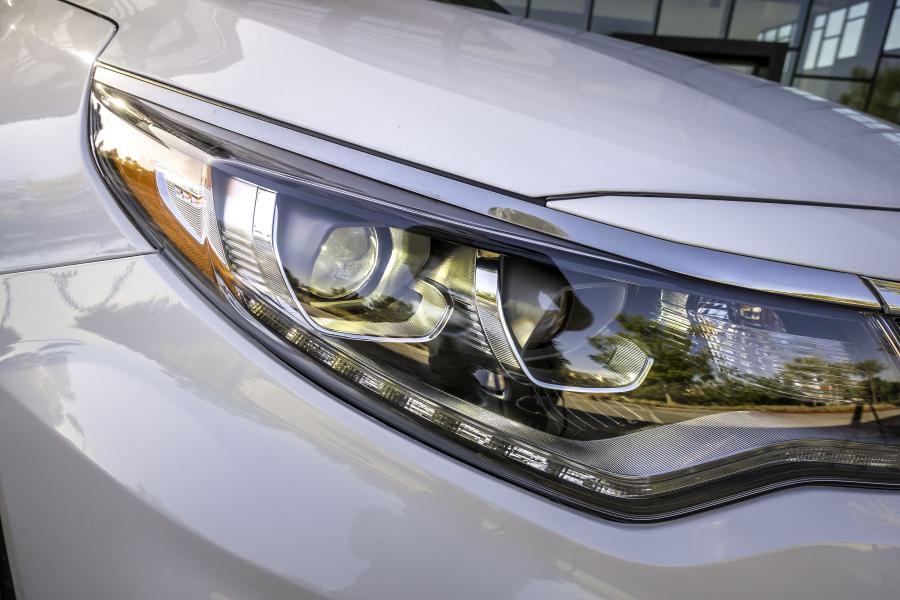 Детали экстерьера Kia Optima SX Turbo (JF) 2018 года  (NA) (фото 23 из 40)